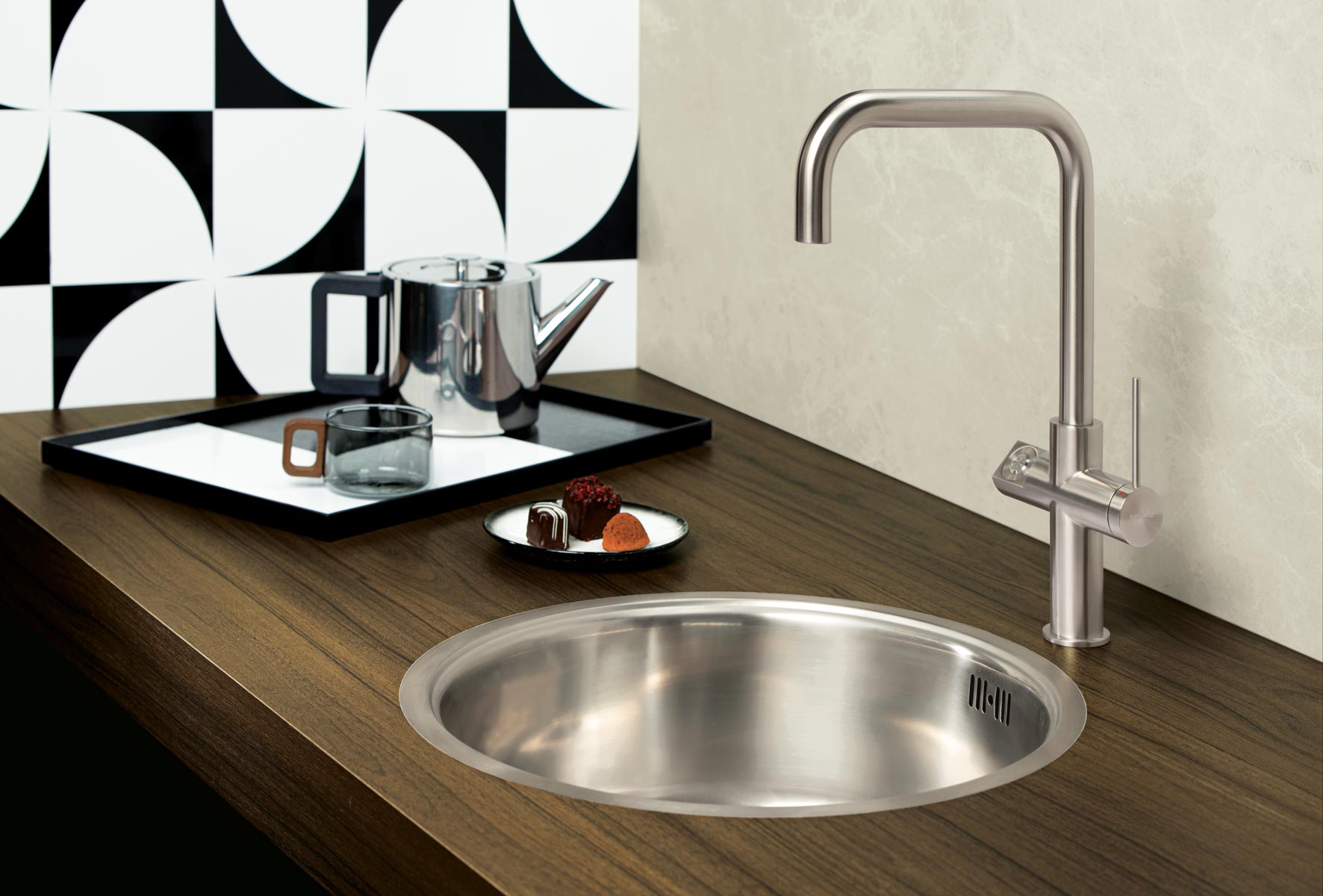 FotoWerkblad en keuken die klaar zijn voor dagelijks gebruik